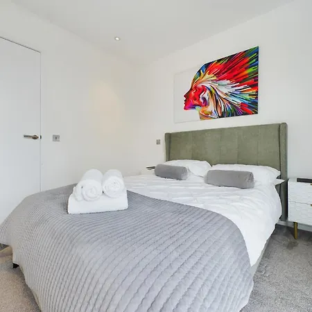 Skyline 3br Duplex - Pool, Gym & Parking Appartamento