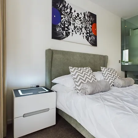 Skyline 3br Duplex - Pool, Gym & Parking Appartamento