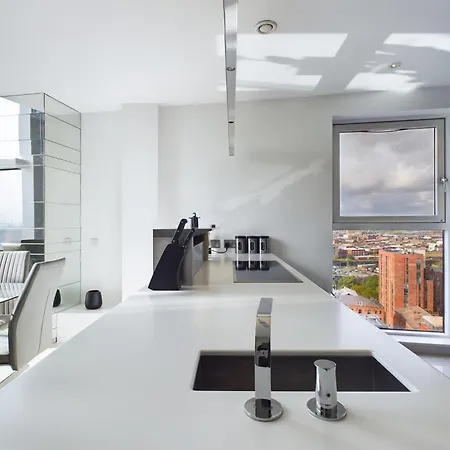 Skyline 3br Duplex - Pool, Gym & Parking Appartamento *