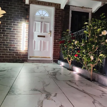 منزل للإقامة Clayton *