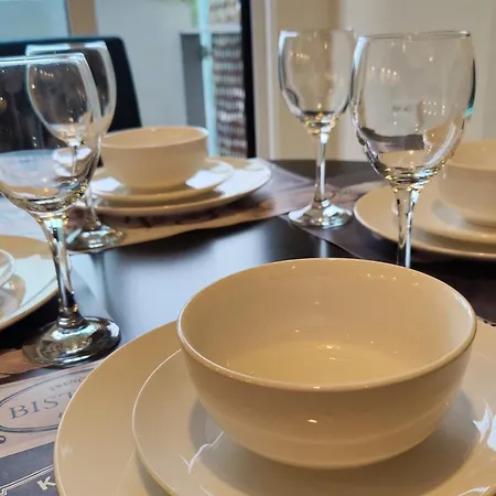 Spacious Homely Near Ao Arena And Shopping Centre With 500mbps Internet & Netflix 曼彻斯特