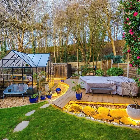 Prázdninový dům Unique In Northenden Urban Oasis Sleeps 8 *