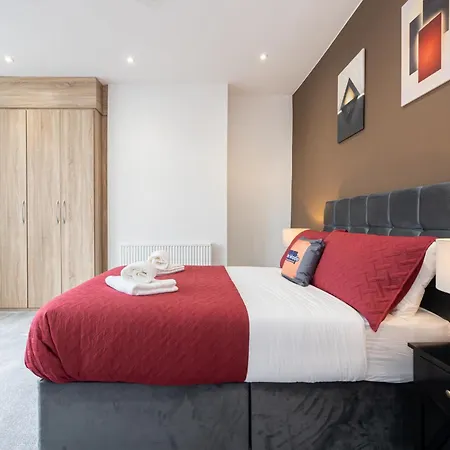Collegehouse-businessready-freeparking&wifi * Манчестер