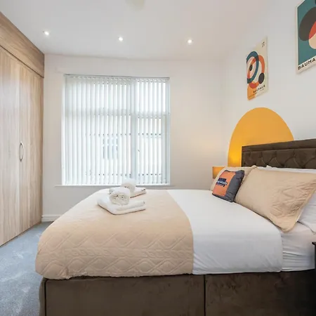 Holiday home Collegehouse-businessready-freeparking&wifi *