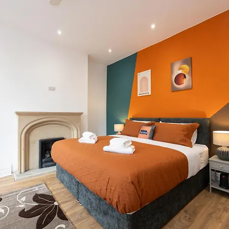 Collegehouse-businessready-freeparking&wifi *