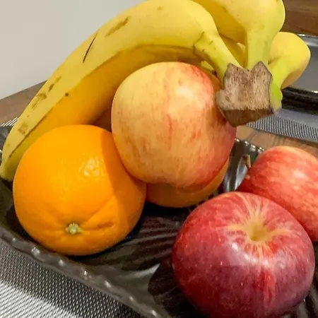 Cozy 5-bed Caldecott Stays-sleep 6 別荘 マンチェスター