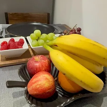 Cozy 5-bed Caldecott Stays-sleep 6 別荘 マンチェスター