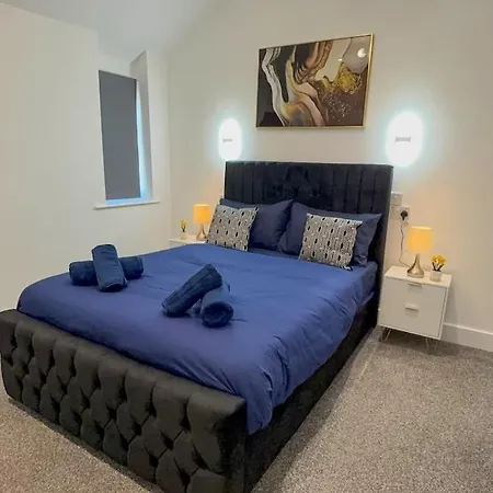 Cozy 3-bed Caldecott