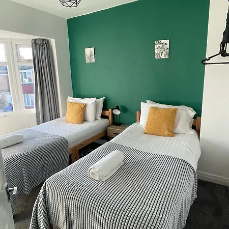 Cool Spot - Etihad - Coop Live Holiday home *