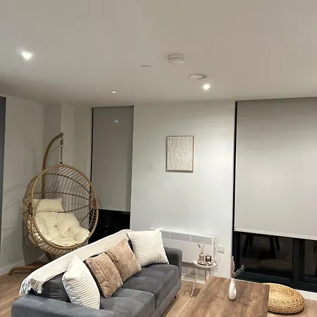 Apartment-free Parking With Terrace-gym Apartment