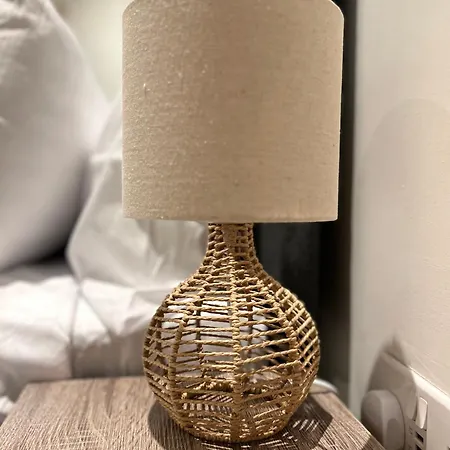 公寓 Bohemian With Terrace & Gym