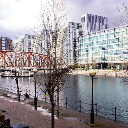 Great 2bed In Salford Quays With Water View Apartment *