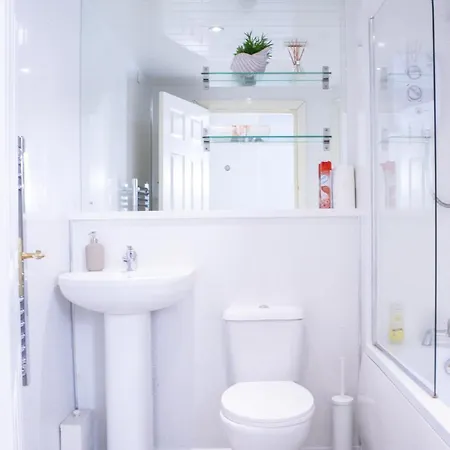 Great 2bed In Salford Quays With Water View Mánchester