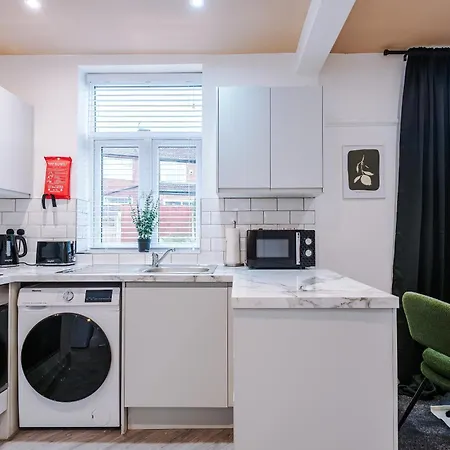 Holiday home New In Greater By 53 Degrees Property, Ideal For Business, Dedicated Workspace! Manchester