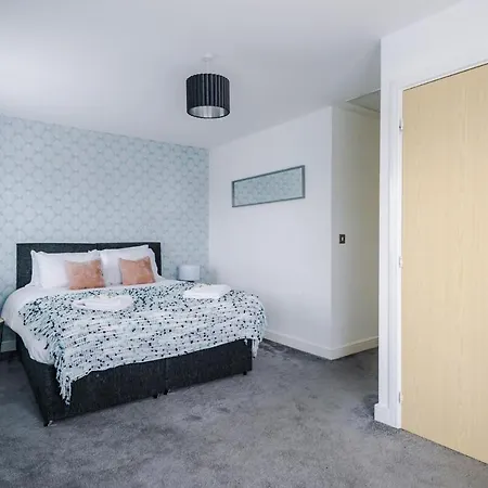 Four Bedroom House By Brookland Serviced Short Lets With Free Wifi Mánchester