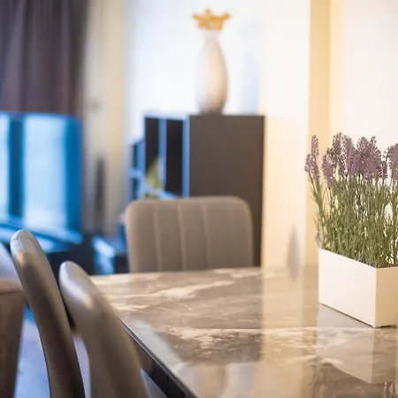 Luxury 2 Bed Ensuite Apartment In Deansgate 1 Min Walk To Commercial Area Lejlighed
