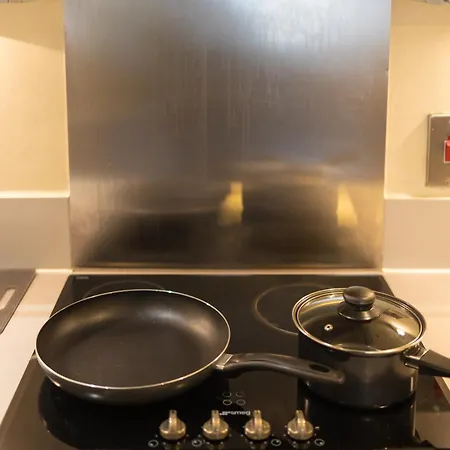 Luxury 2 Bed Ensuite Apartment In Deansgate 1 Min Walk To Commercial Area Lejlighed
