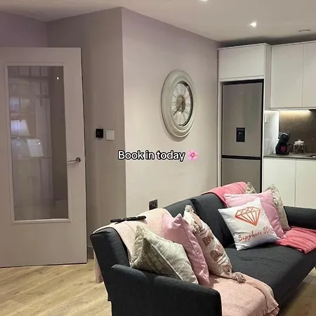 Appartement Pretty Pink Posh Penthouse *