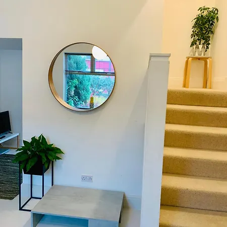 Stylish Comfortable With Free Parking *