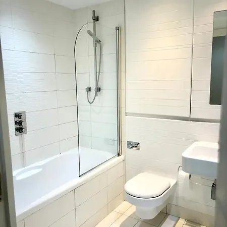 Entire Stylish Flat Centre Apartment *