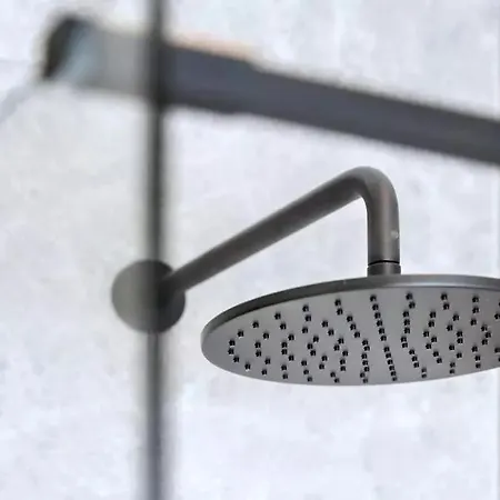 Appartamento 2 Bed Luxury Apartment, Parking, Gym, Concierge *