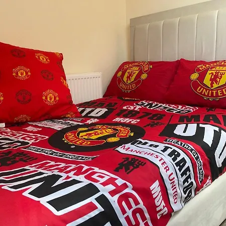 Stylish 2-bed Apartment, Near Old Trafford & Centre Διαμέρισμα Μάντσεστερ