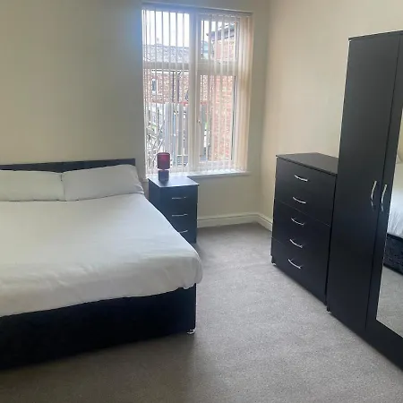 Apartment Stylish 2-bed Apartment, Near Old Trafford & Centre