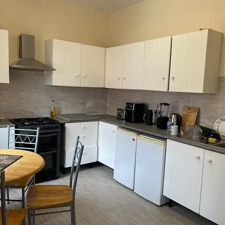Apartment Stylish 2-bed Apartment, Near Old Trafford & Centre