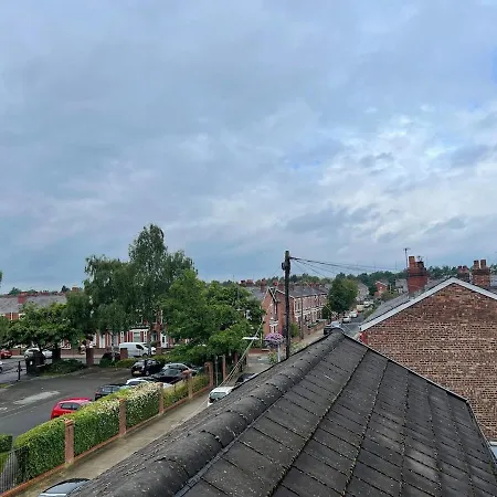 Stylish 2-bed Apartment, Near Old Trafford & Centre Apartment