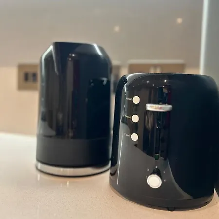 Spacious Terrace Gym Free Parking *