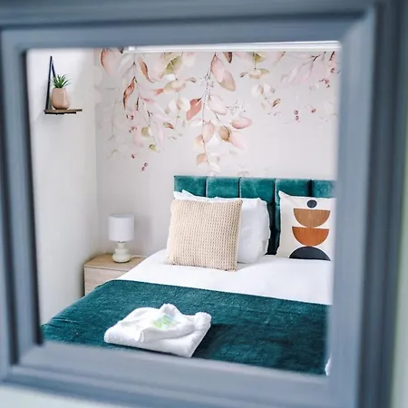 Three Bedroom House By Brookland Serviced Short Lets Leeds With Free Wifi Сasa de vacaciones