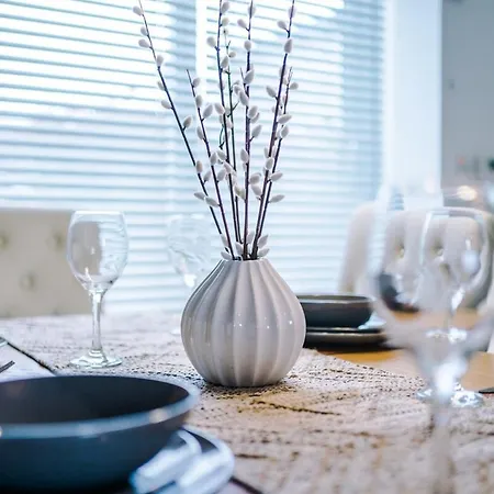 Сasa de vacaciones Three Bedroom House By Brookland Serviced Short Lets Leeds With Free Wifi Mánchester