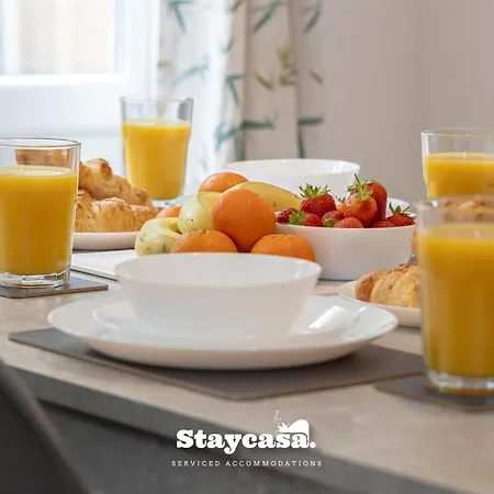 Holiday home Spacious Cosy Cove With Large Driveway And Garden Wythenshawe