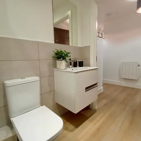 Luxury 2 Bed 2 Bath Flat Near Old Trafford