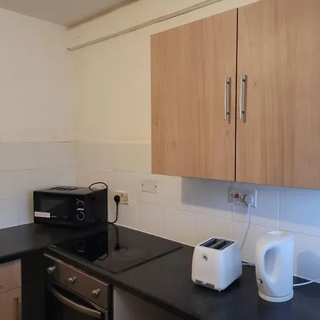 Amazing And Immaculate 2-bed House In Dom wakacyjny