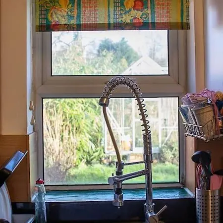 An Oasis Of Calm Next To M'cr Centre + Parking Сasa de vacaciones Mánchester