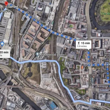 An Oasis Of Calm Next To M'cr Centre + Parking