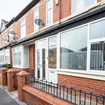 Guest house M6 Manchester