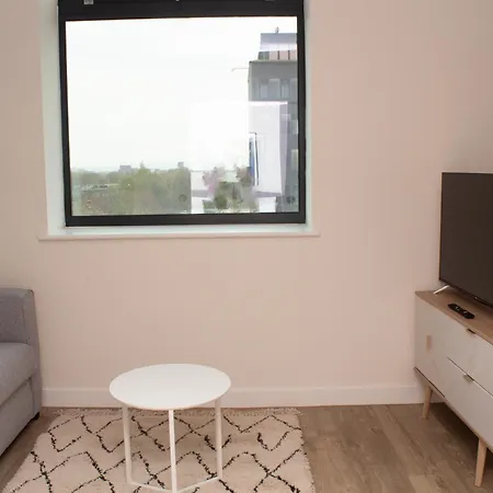 Dashing 1br Penthouse Near Mcr Stadiums Lejlighed *