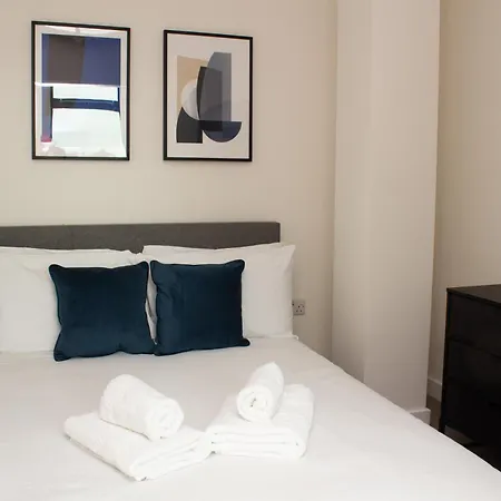 Apartment Dashing 1br Penthouse Near Mcr Stadiums Manchester
