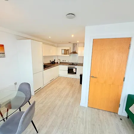 2br Duplex In Salford Mcr Sleeps4 Video In Photos Lägenhet Manchester