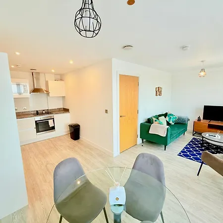 2br Duplex In Salford Mcr Sleeps4 Video In Photos Manchester
