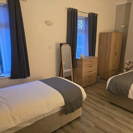 Alma Co-living - Private Self-cater Dom wakacyjny Manchester