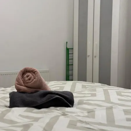 Дом отдыха Charming Salford House Манчестер