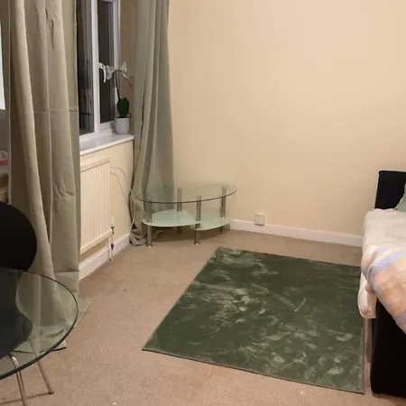Modern - Views - Parking - Sleeps 3 * Manchester