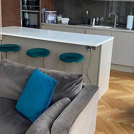 Pink شقة مانشستر