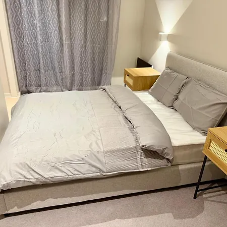 Apartment Newly Built 2br-2bath With Balcony In Mcr-sleeps4 Manchester