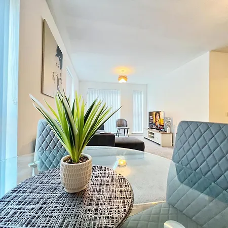 Spacious 2 Bedroom Groundfloor