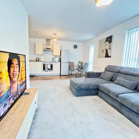 Apartament Spacious 2 Bedroom Groundfloor