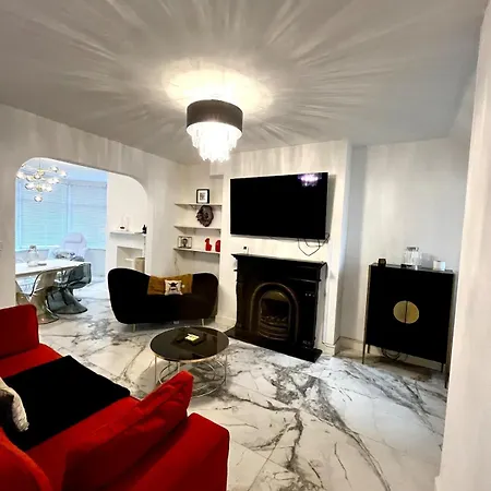 Casa vacanze The 3-bed Luxe Sanctuary - Free Parking & Office *